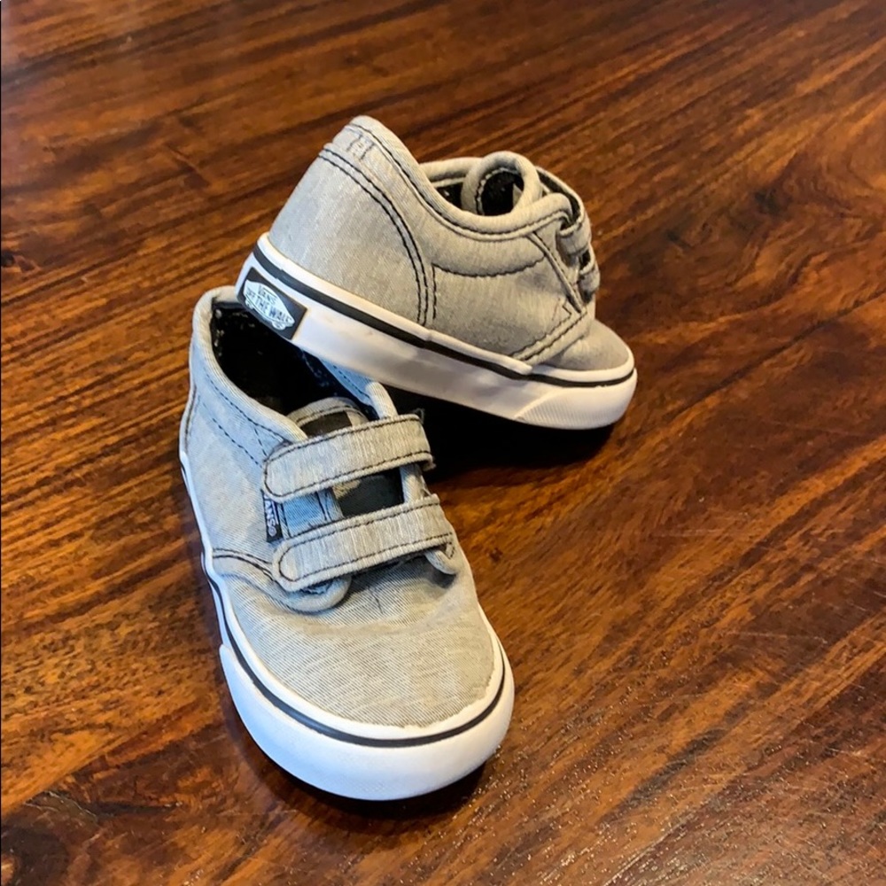 Vans 6.0 toddler shoes.
